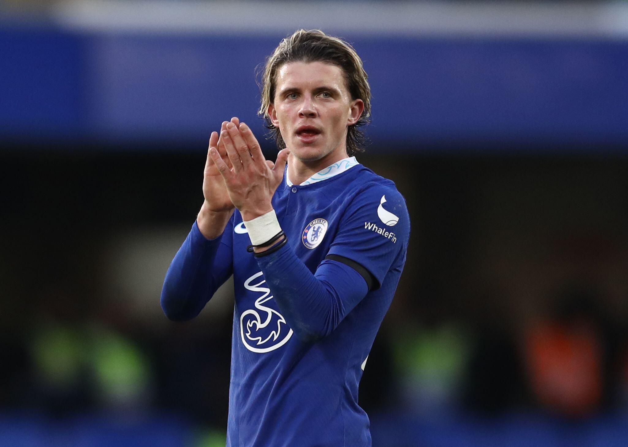 Chelsea Reluctant To Let Midfielder Leave Unless Big Bids Arrive 