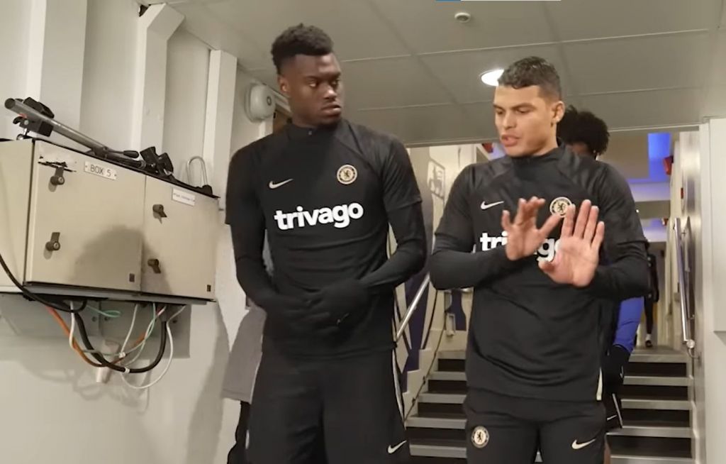 Video): Thiago Silva uses language skills to help debutant slot into  Chelsea defence » Chelsea News