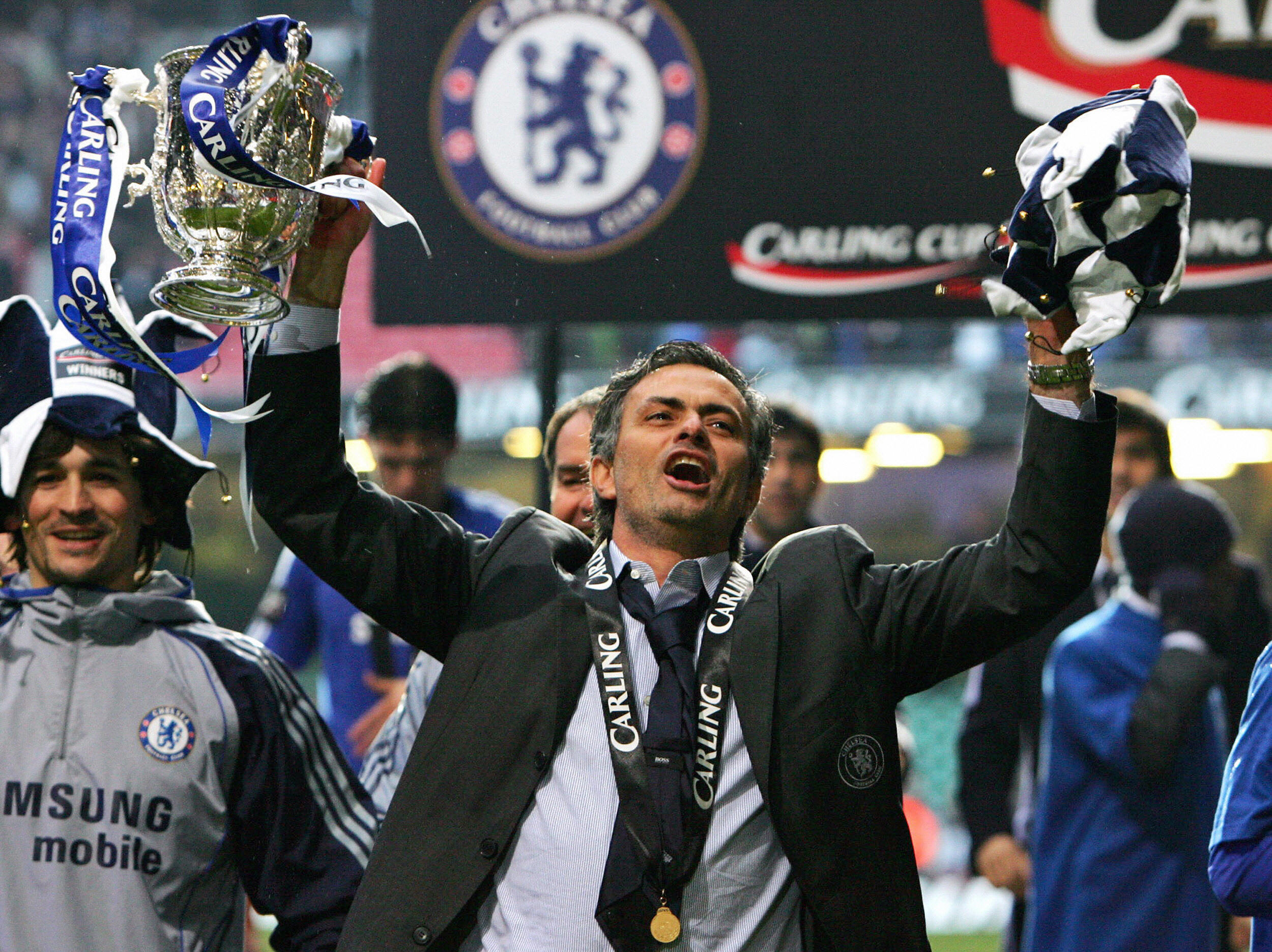 Chelsea Player/Manager Ruud Gullit in action during an FA Carling News  Photo - Getty Images