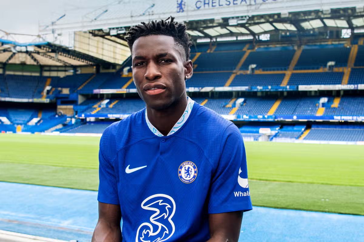  Nicolas Jackson, a 21-year-old English professional footballer who plays as a winger for Premier League club Chelsea, poses for a photo at Stamford Bridge.